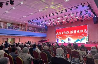 航天35所公益演出隊(duì)走進(jìn)燕達(dá) “志愿紅”添彩“夕陽(yáng)紅”